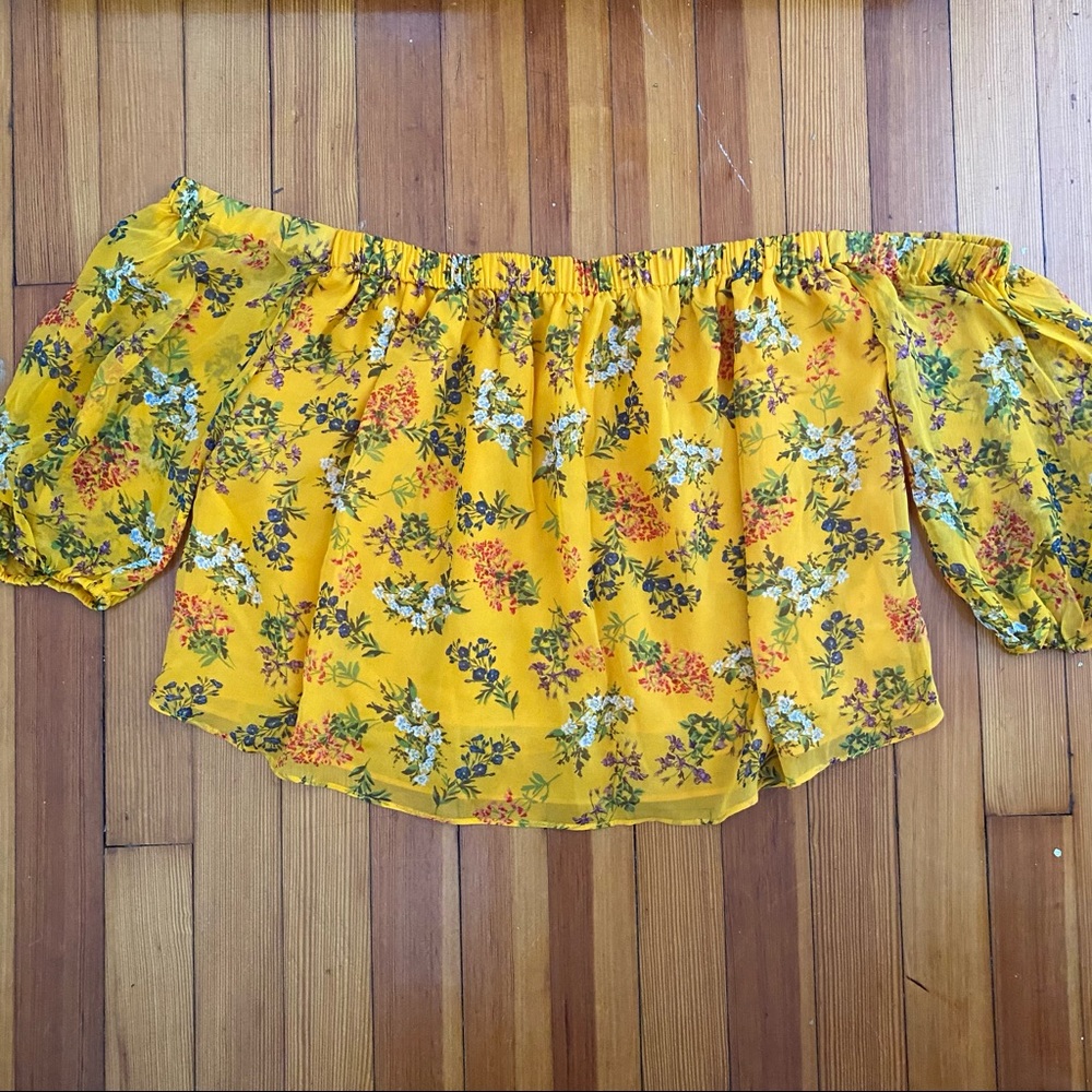 STRAPLESS FLORAL TOP
